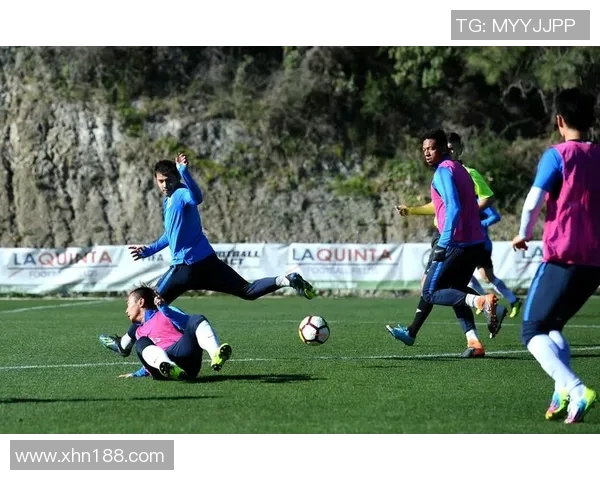 竞技足球的发展与挑战:技术、战术与心理素质的全方位解析 竞技足球的发展与挑战:技术、战术与心理素质的全方位解析