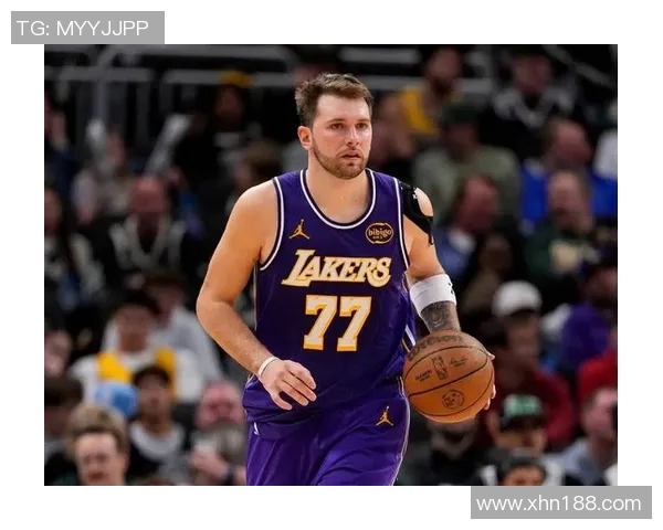 东契奇场均爆砍45+12+8成历史首人，里弗斯建议湖人送走詹姆斯